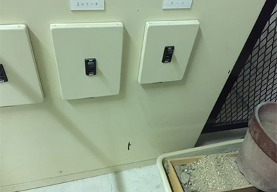 電子ブレーカー施工